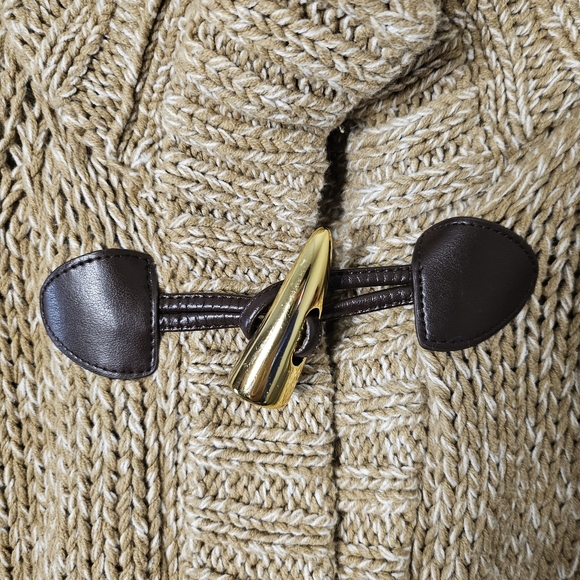 Michael Kors Chunky Knit Toggle Cardigan Sweater Cozy Neutral Size L Poncho Warm - Picture 7 of 16